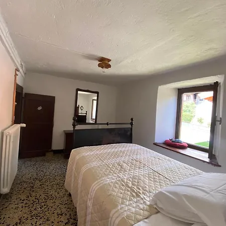 Casa Nel Centro Storico Di * Borno