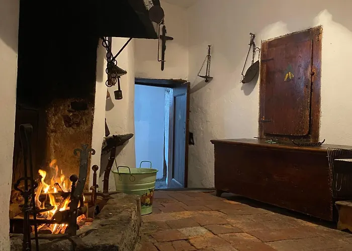 Casa Nel Centro Storico Di 펜션 보르노