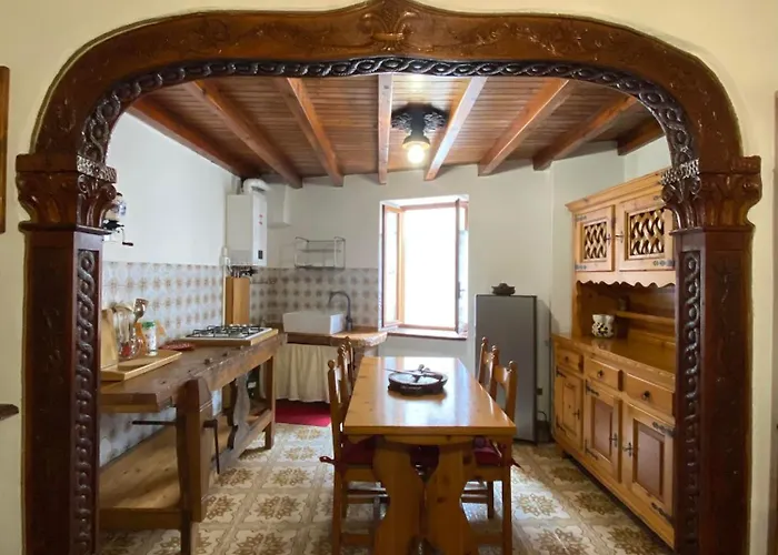 Casa Nel Centro Storico Di 펜션 보르노