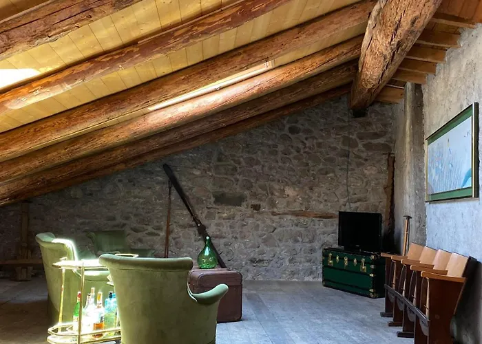 Casa Nel Centro Storico Di 보르노